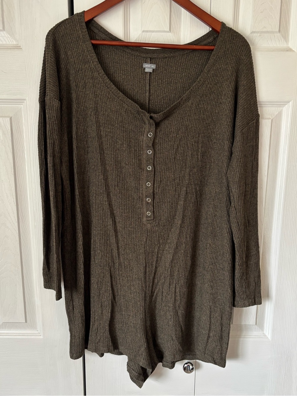 Aerie Ribbed Green Henley Style Romper Size Medium - Picture 1 of 11